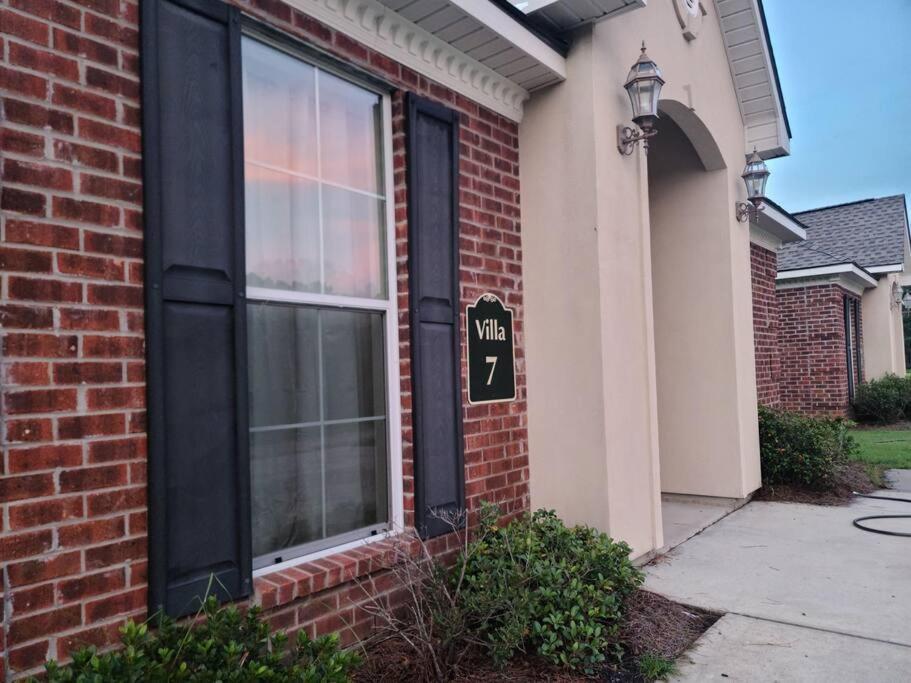Villa 7 — 4-Star Luxury Hotel in Hammond, United States