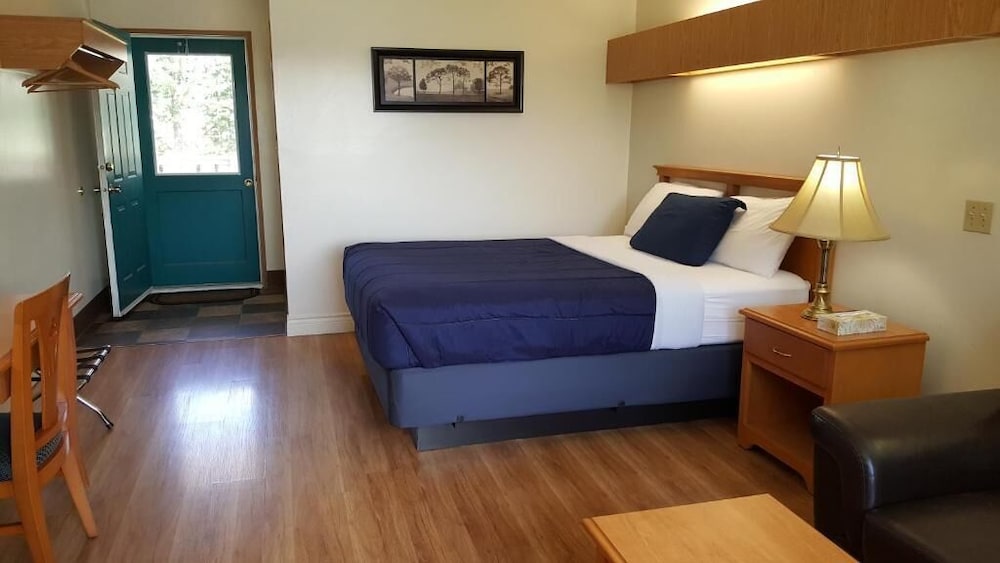 Pines Motel — hotel in Hinton