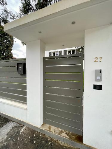 B&B Villa Tersius — 4-Star Luxury Hotel in Trezzano Sul Naviglio, Italy