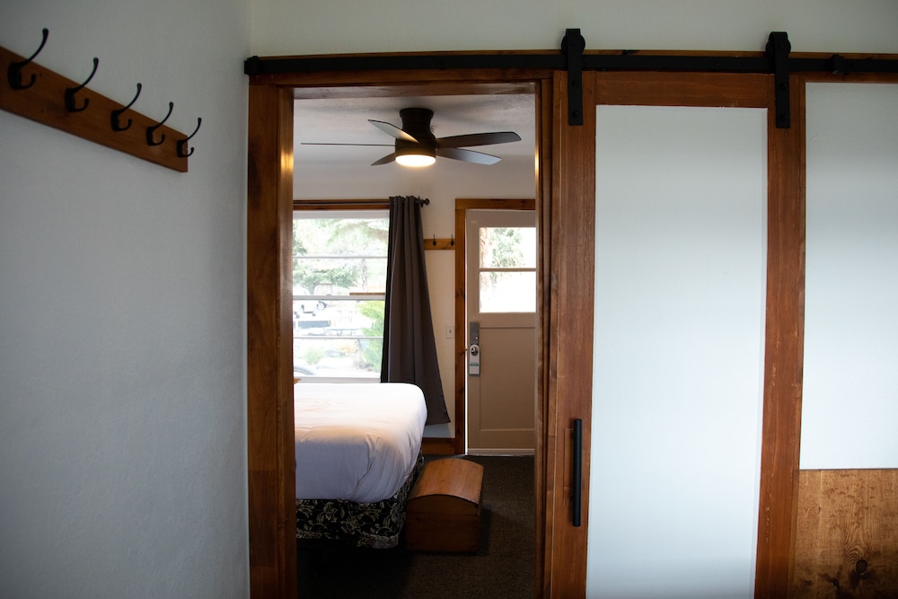 Left Coast Lodge - photo 14