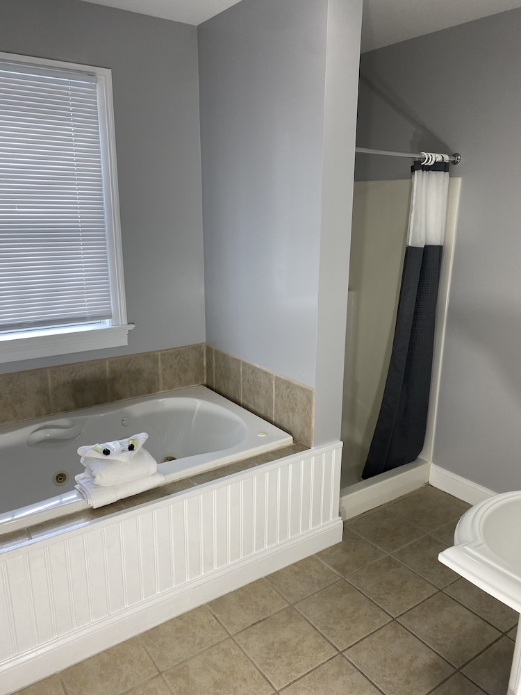 The Taber Inne & Suites - photo 28
