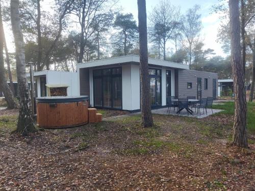 Natuurchalet Hellendoorn met Hottube — Haarle — photo 2