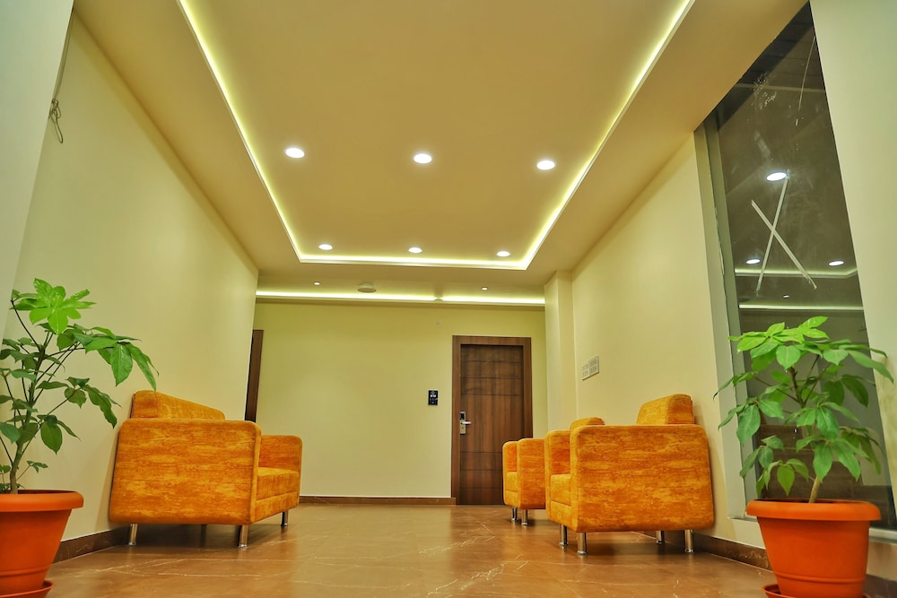 Hotel Aaryan Comforts - last minute hotel in Bengaluru