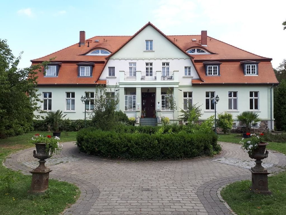 Gutshaus Krusemark — Arneburg