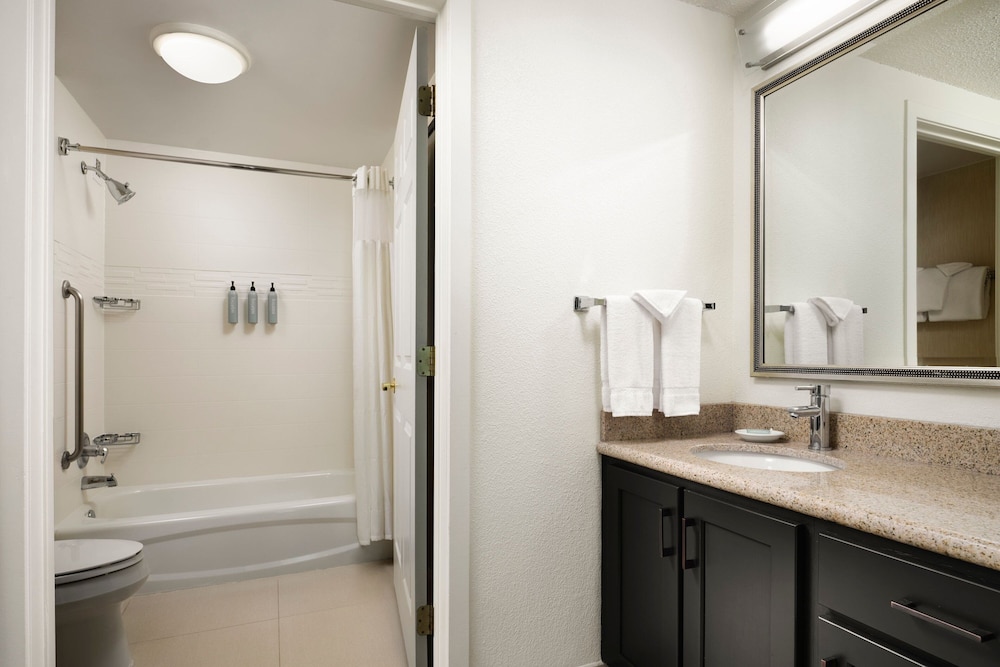 Residence Inn by Marriott Philadelphia Conshohocken - photo 43