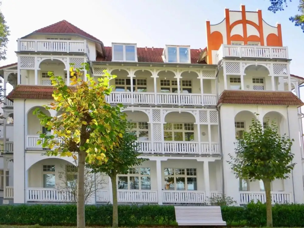 Apartment close to the sea — 4-Star Luxury Hotel in Ostseebad Binz, Germany