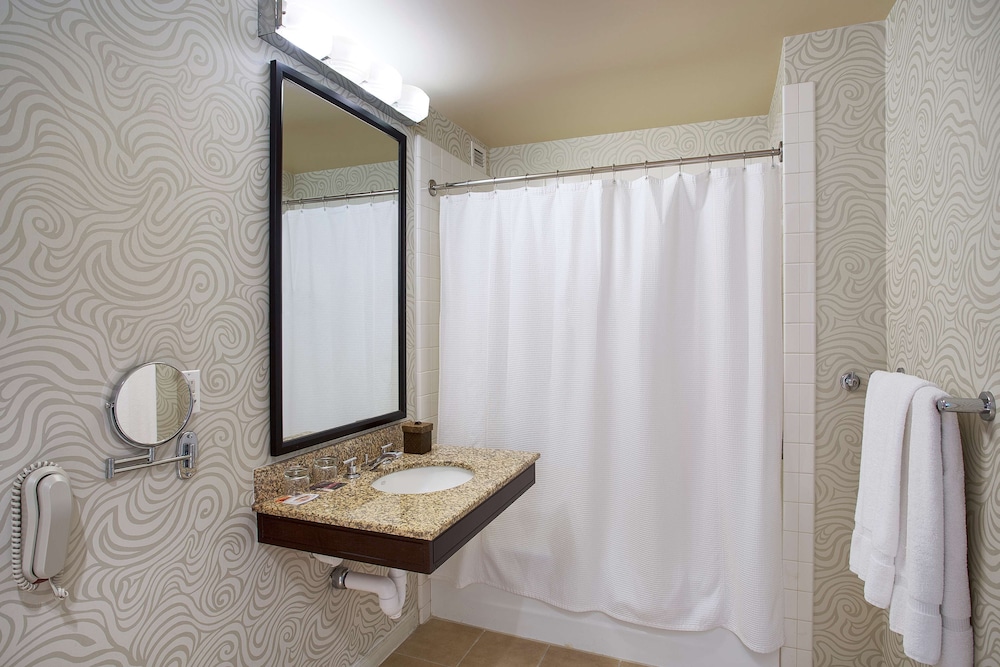 Juniper Hotel Cupertino Curio Collection by Hilton - photo 22