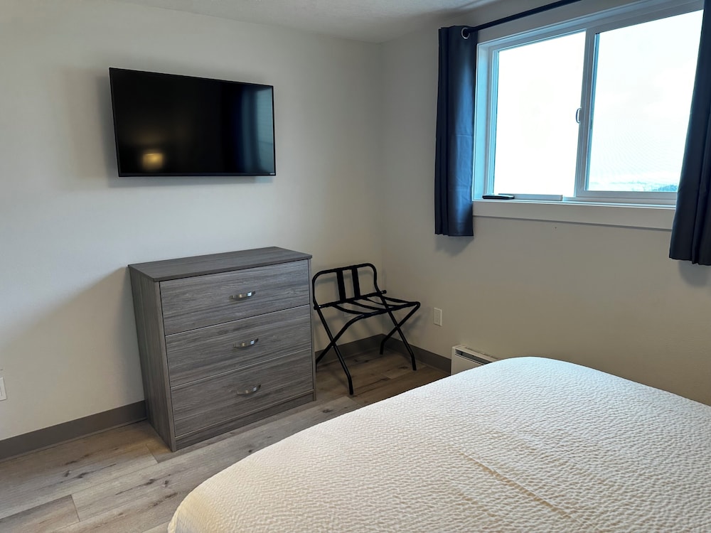 West Beach Suites - photo 12