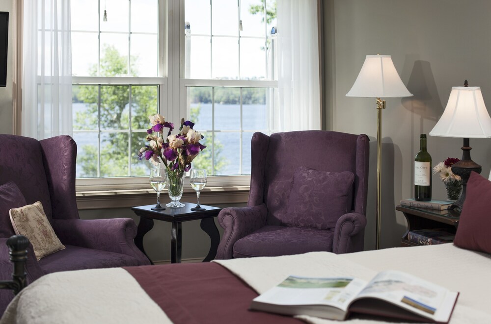 Wolf Cove Inn - photo 35