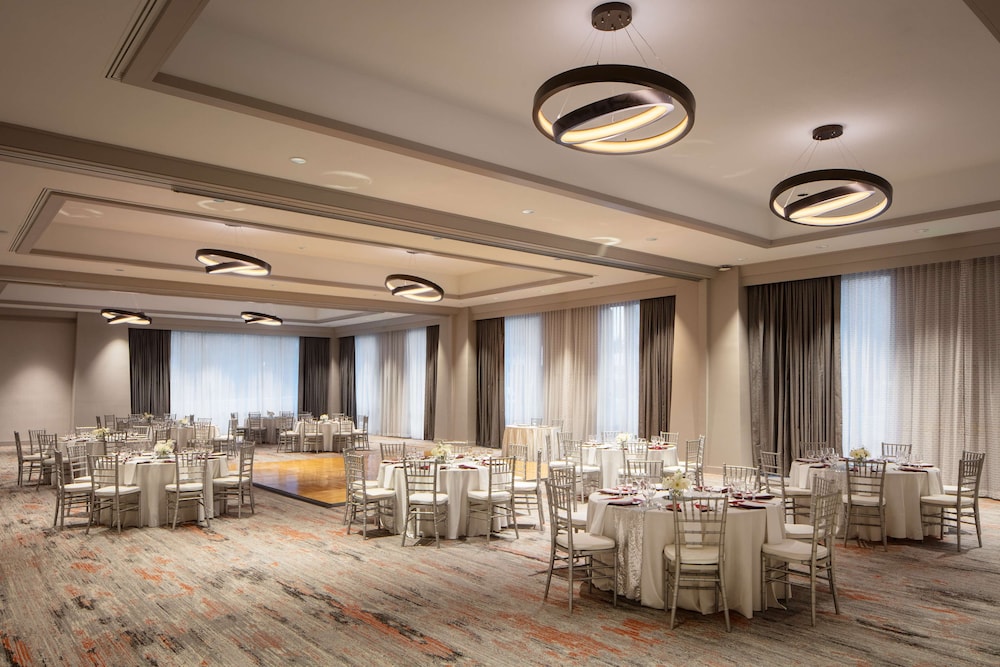 DoubleTree By Hilton Sacramento - photo 34