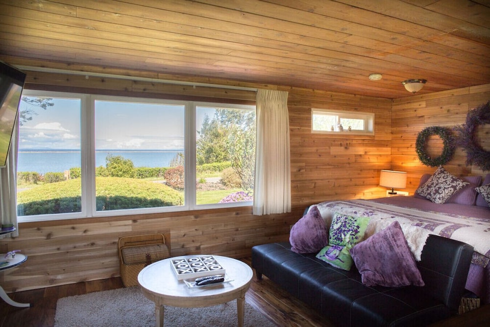 Dungeness Bay Cottages - photo 13
