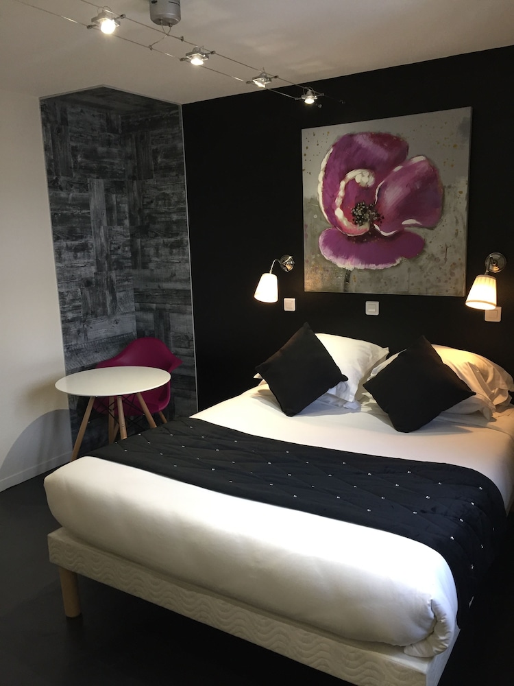 Hôtel Restaurant Baryton - carbon neutral hotel in Saint Marcel