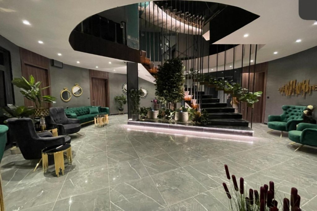 The Taj Hotel — Baghdad — photo 2