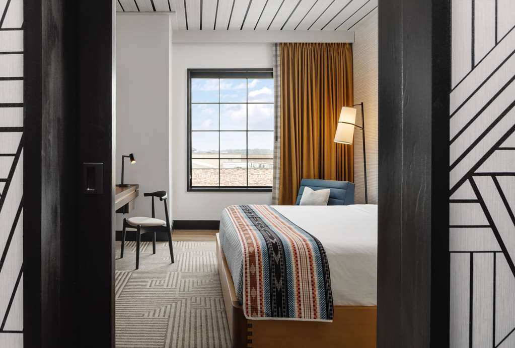 Hotel Tupelo a Wyndham Hotel - photo 29