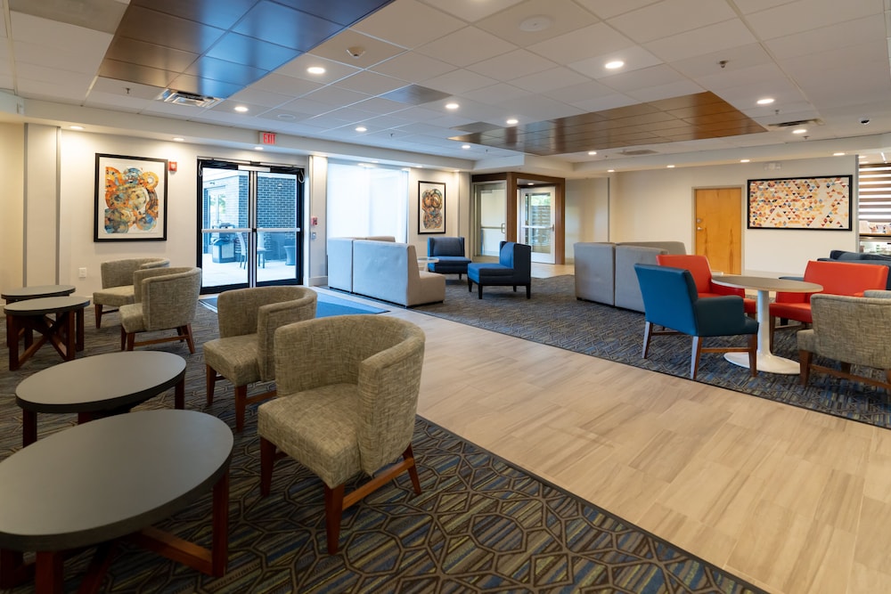 Holiday Inn Express Boston by IHG - photo 2