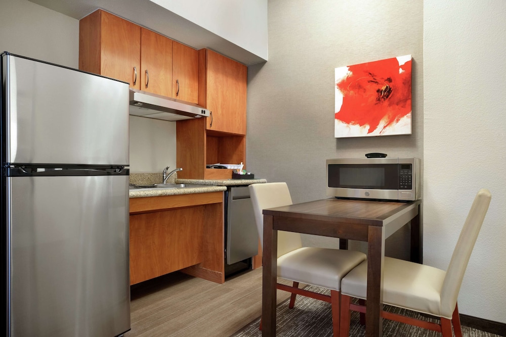 Homewood Suites by Hilton Phoenix Chandler - photo 17