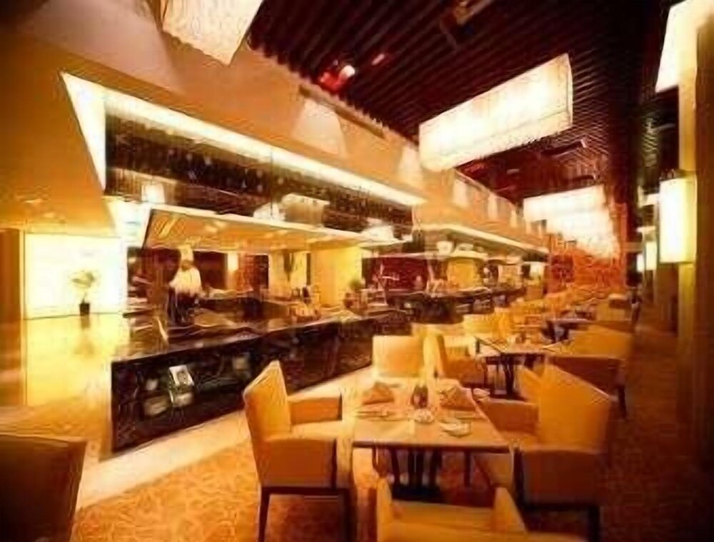 Ramada Plaza by Wyndham Yangzhou Casa — 5-Star Luxury Hotel in Yangzhou, People's Republic of China