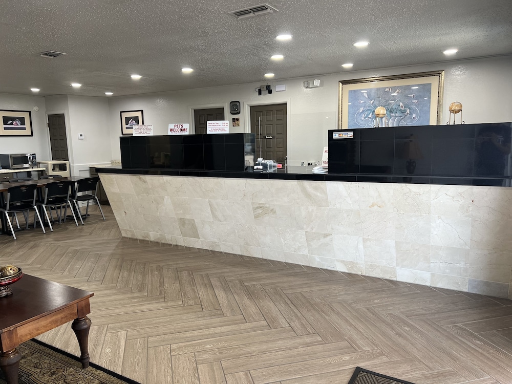 TexInn Motel - photo 2