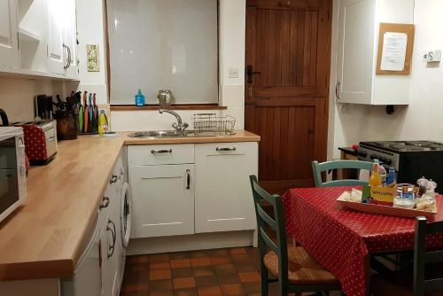 Dove Cottage Tideswell — Tideswell — photo 4