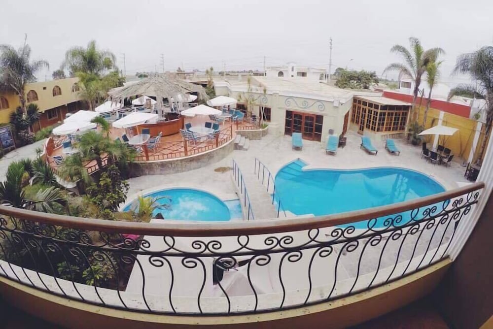 El Otro Sitio in Sunampe, Peru