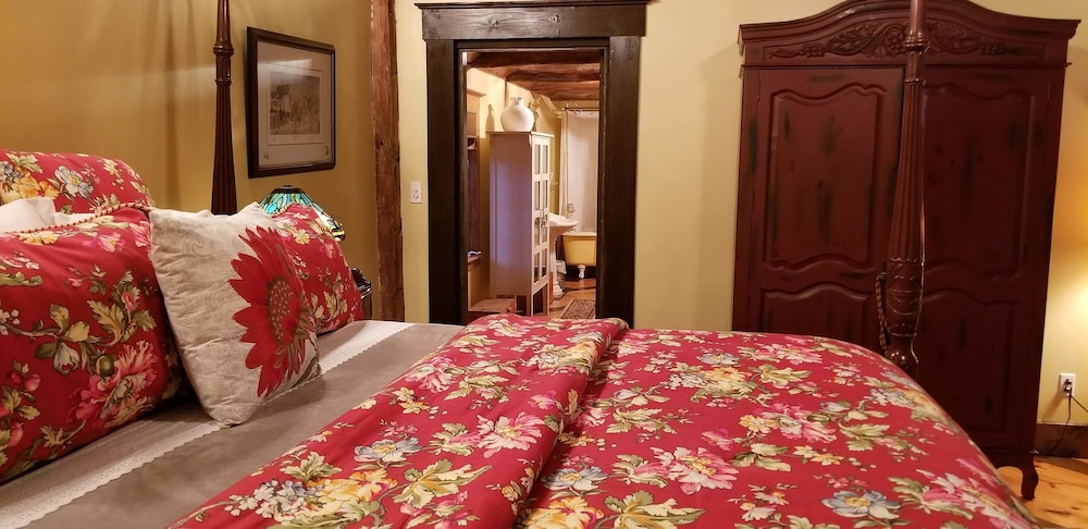 Inn at Clearwater Pond - photo 23