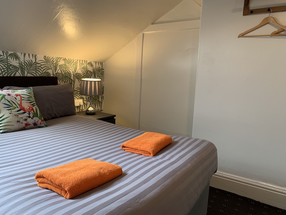 Tropics Beach Hotel - carbon neutral hotel in Blackpool