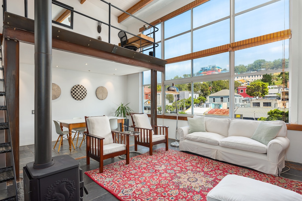 Westside Studios 311 — 4-Star Luxury Hotel in Cape Town, South Africa