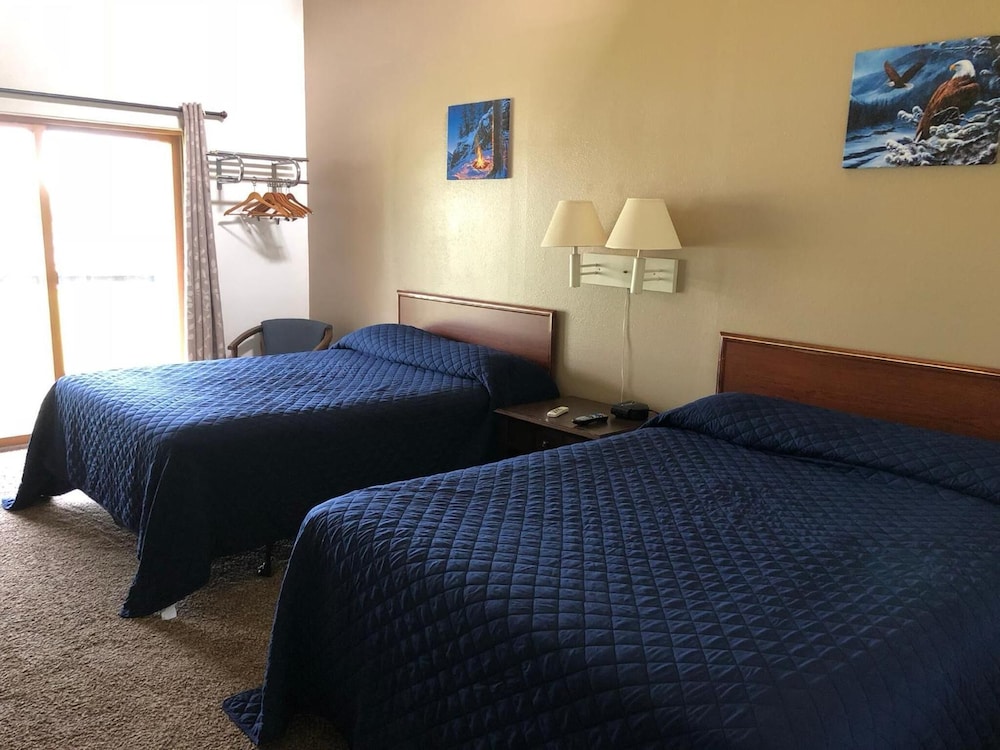 Blue Moon Resort and Motel - photo 5