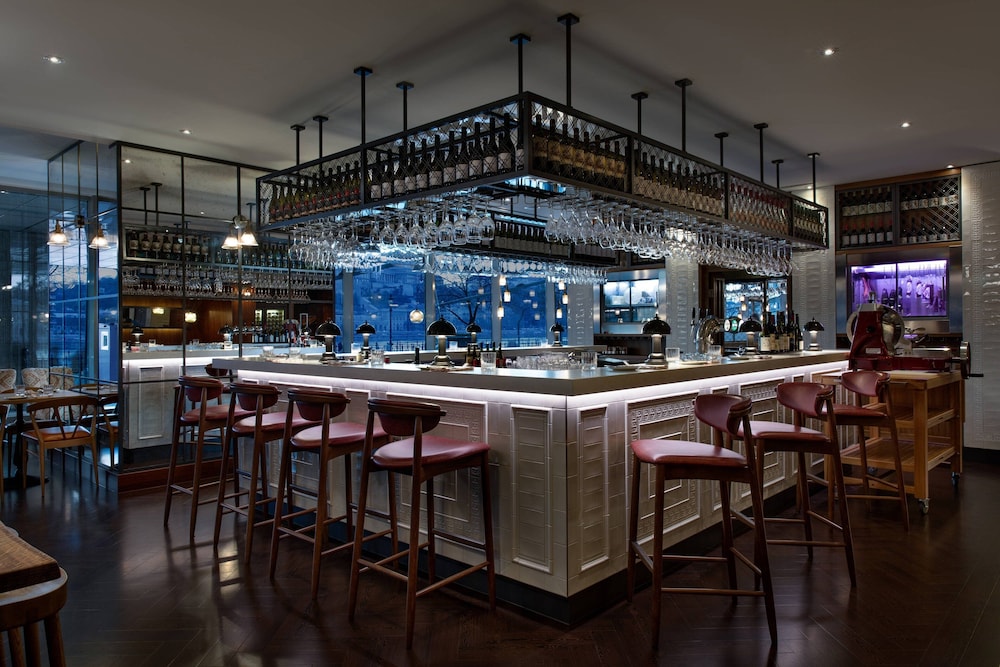 מזון ומשקאות