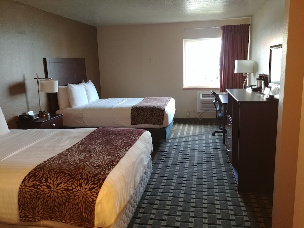 Boarders Inn & Suites by Cobblestone Hotels Broken Bow — Broken Bow — photo 4