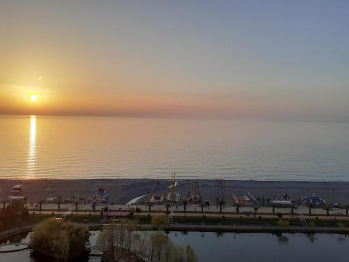 Only Front Sea View No Side View Wonderful Panorama High Floor Location Guarantee