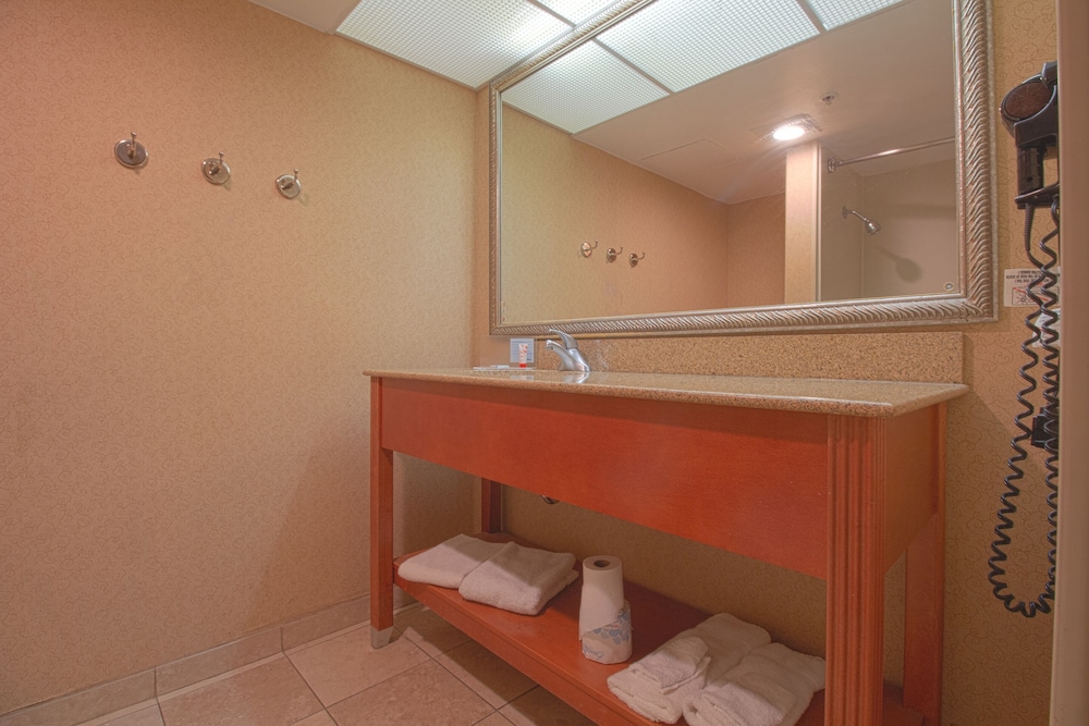 Tulsa Square Hotel Central I 44 By OYO - photo 57