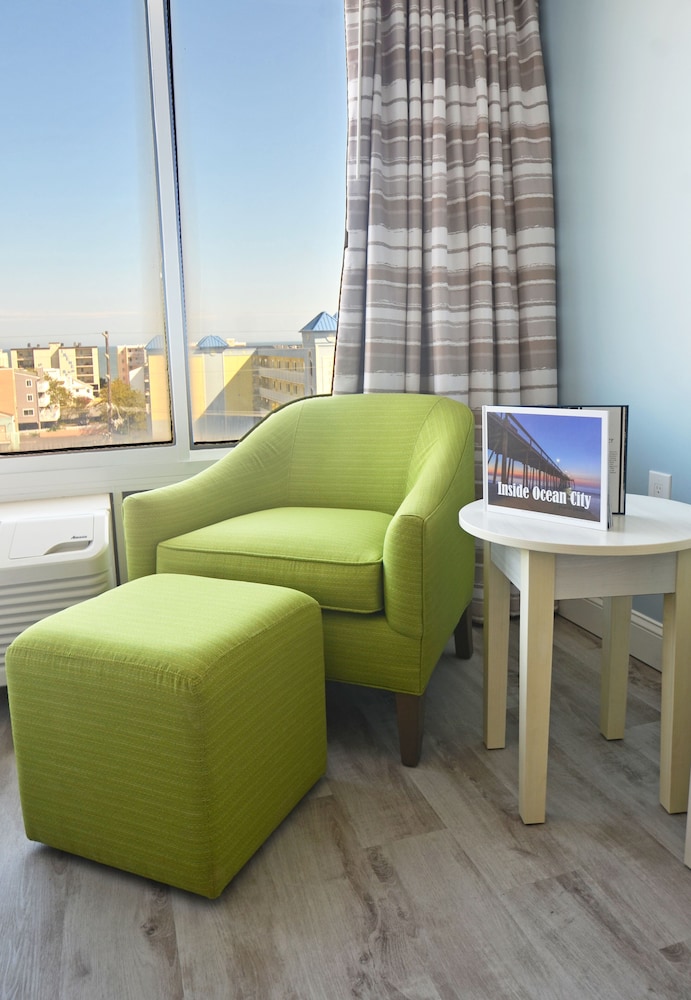 Fenwick Inn - photo 4