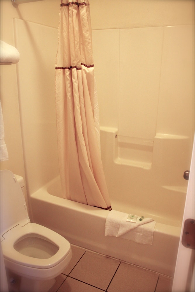 St. George Inn & Suites - photo 49