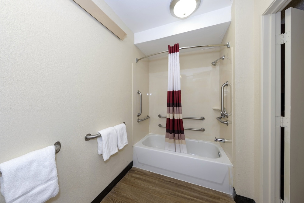 Red Roof Inn Tampa Brandon - photo 25
