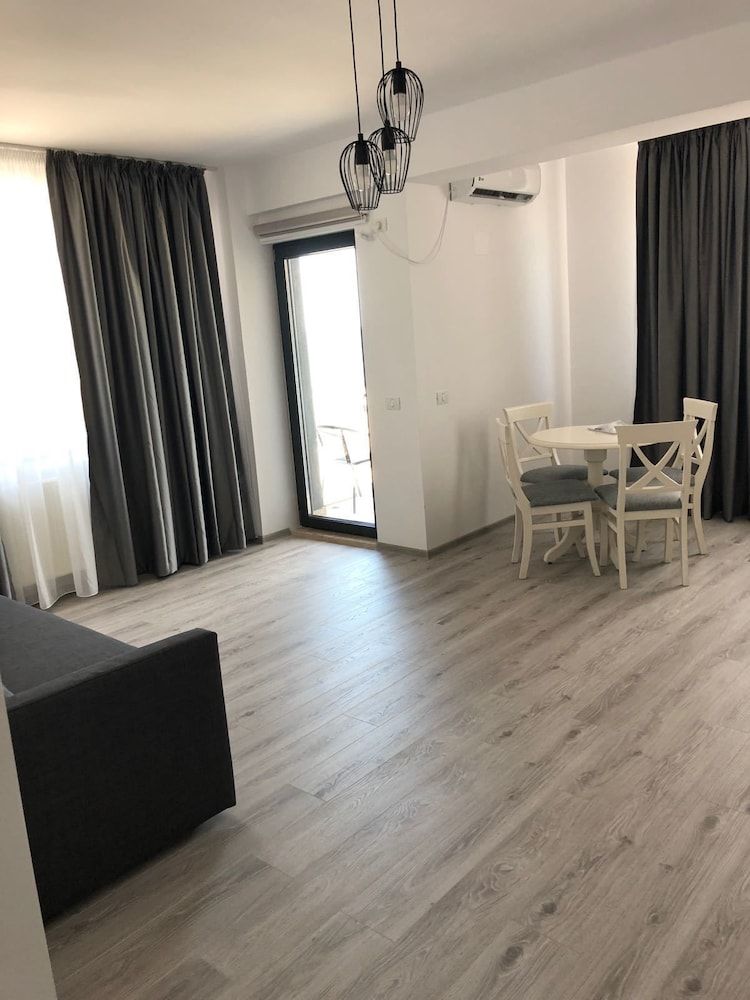 Apart Hotel — hotel in Navodari