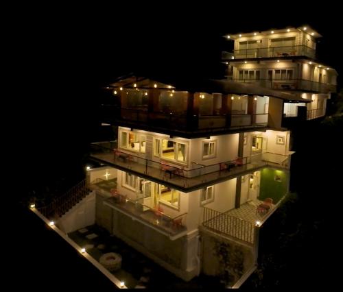 Kodai Elliott in Kodaikanal, India