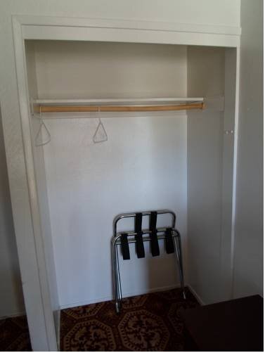 Fremont Frontier Motel - photo 2