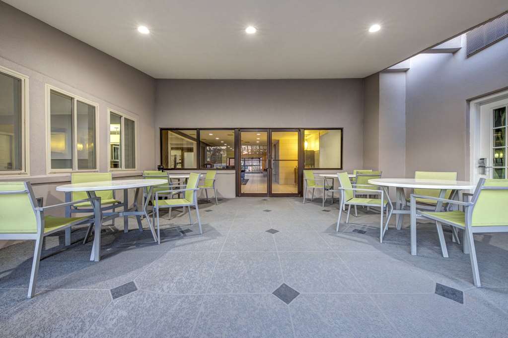 La Quinta Inn by Wyndham El Dorado - photo 30