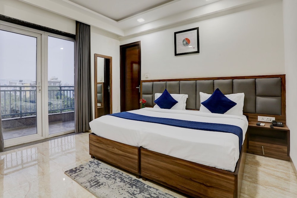 Hotel Greysky Medicity Gurgaon Modern Rooms Prime Location Affordable Rates I Near Medanta in Gurgaon, India
