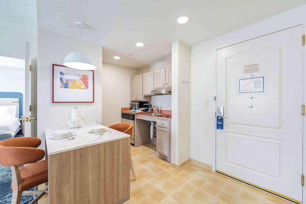 Homewood Suites by Hilton East Rutherford Meadowlands - photo 26