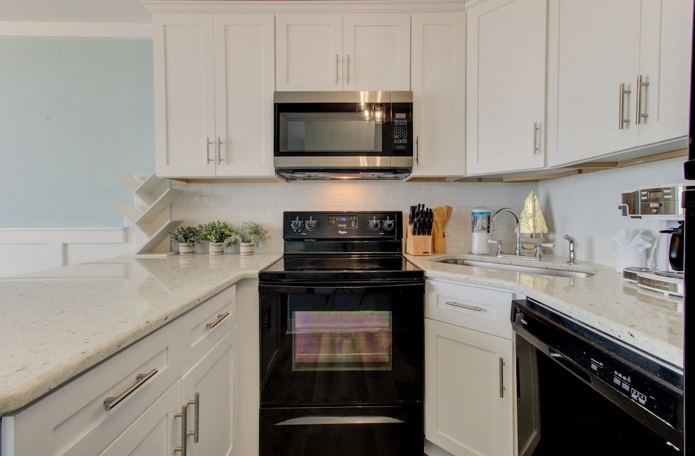 0509 Oceanfront Getaway by Atlantic Towers - photo 11