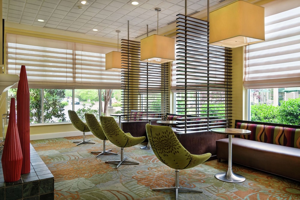 Hilton Garden Inn Newport News - photo 3
