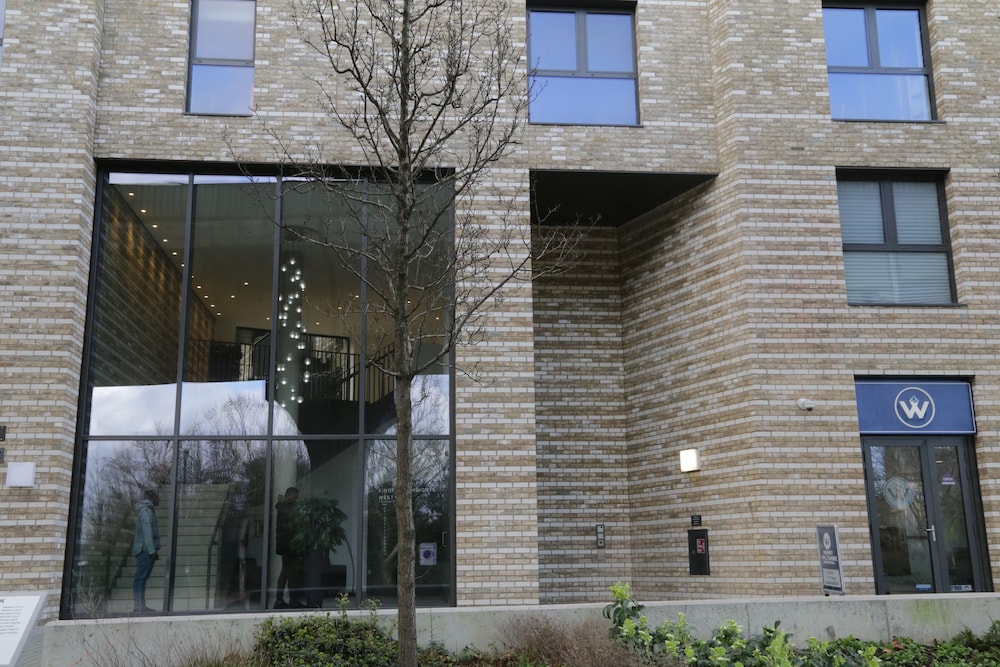 Pontoon Dock Apartment — 4-Star Luxury Hotel in London, United Kingdom