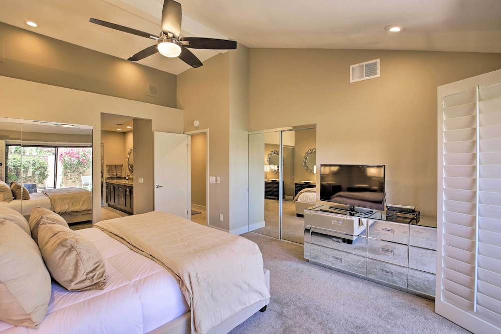 Luxury Remodeled Palm Desert Resort Condo - photo 11