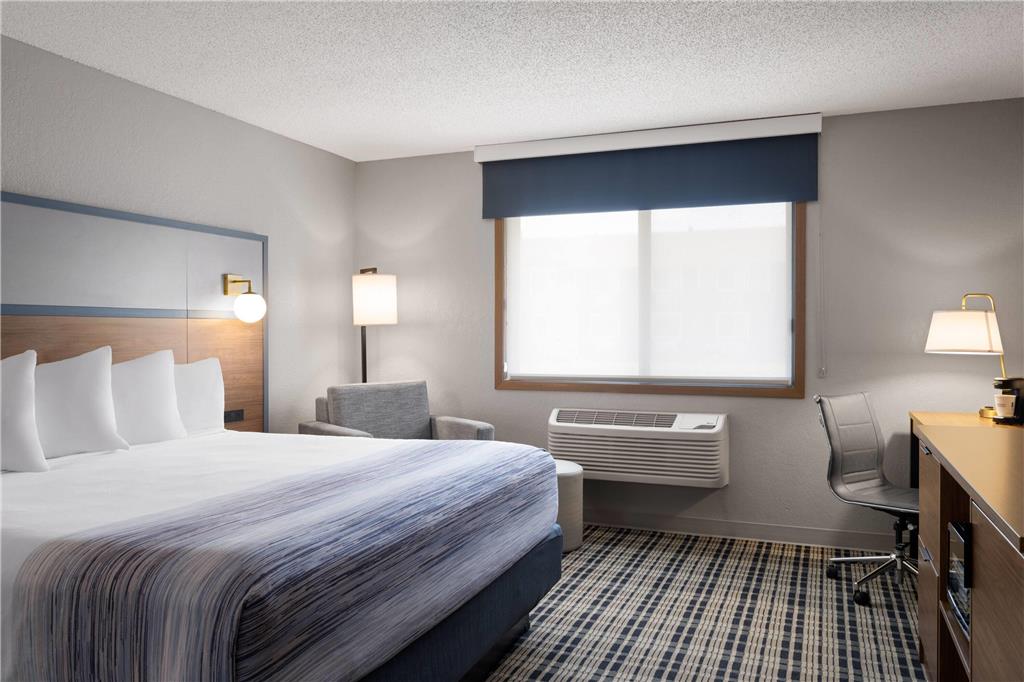 AmericInn by Wyndham Alexandria - photo 14
