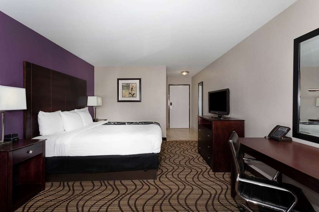 Baymont by Wyndham Henderson Northeast Denver - photo 36