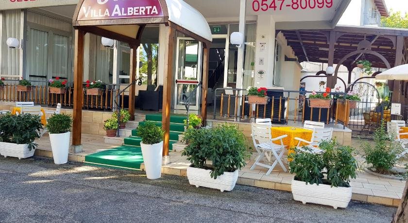 Hotel Villa Alberta - carbon neutral hotel in Cesenatico