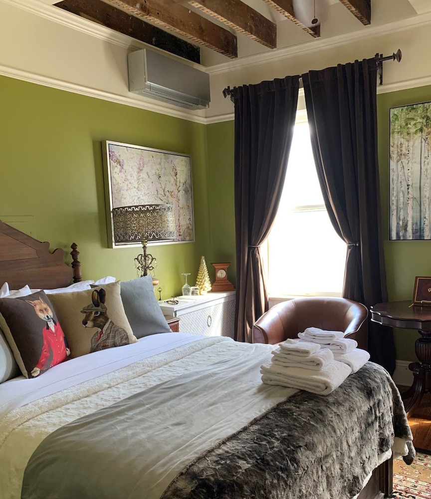 The Hygrade Inn - photo 29