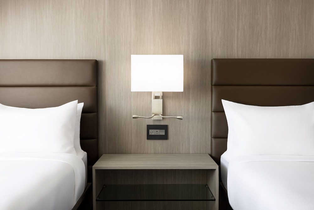 AC Hotel by Marriott Bethesda Downtown - photo 9